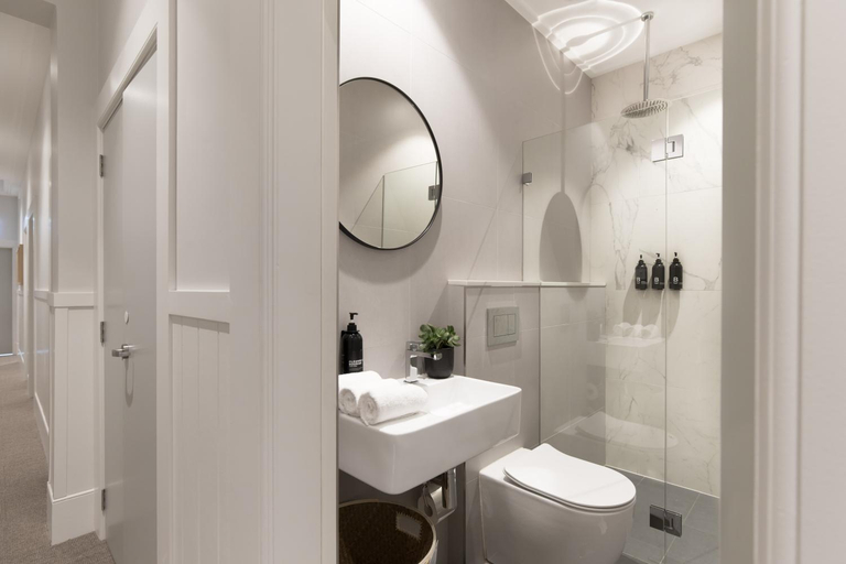 Bathroom 4