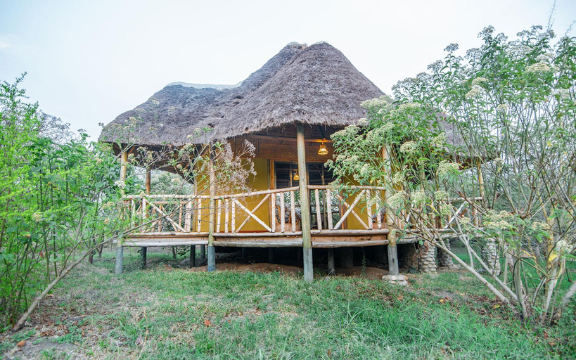 Others 3, Embogo Safari Lodges, Kinkiizi