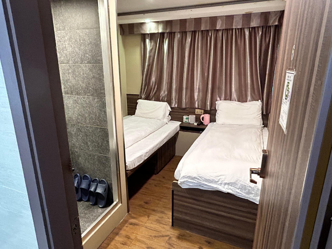 Bedroom 18