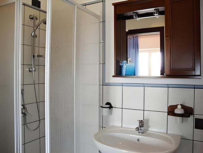 Bathroom 2, Le Cinque Novelle, Agrigento
