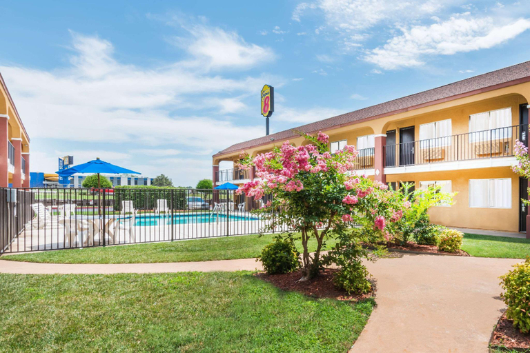 Exterior & Views 2, Super 8 by Wyndham Midwest City OK, Oklahoma