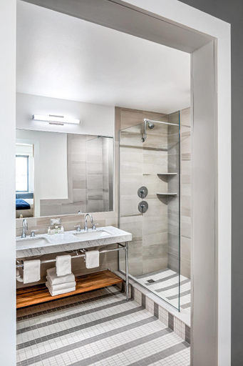 Bathroom 11