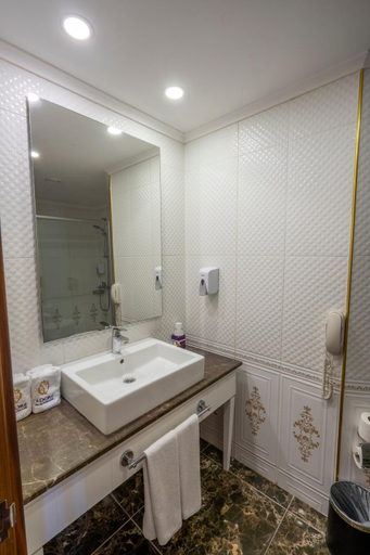 Bathroom 5, J'adore Deluxe Hotel & Spa, Manavgat