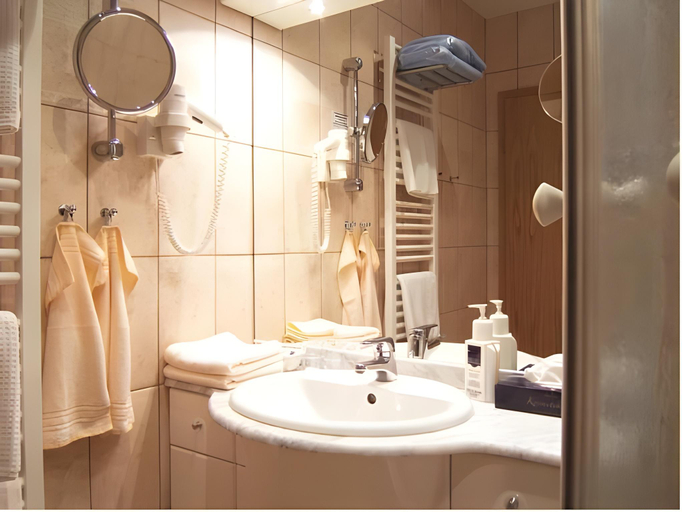 Bathroom 2, Landhaus Muritzgarten Hotel garni, Mecklenburgische Seenplatte
