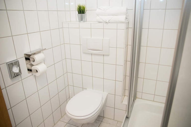 Bathroom 2, Hotel Stadt Gehrden, Region Hannover