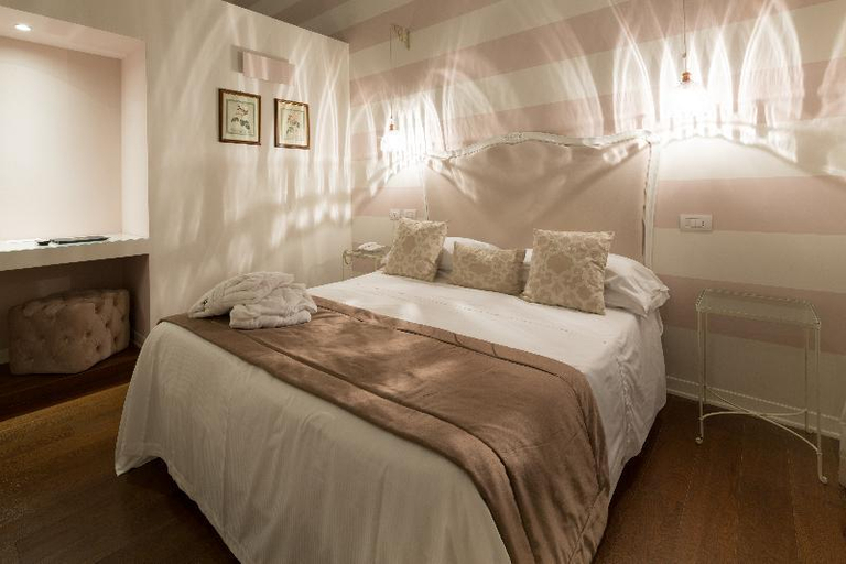 Bedroom 15