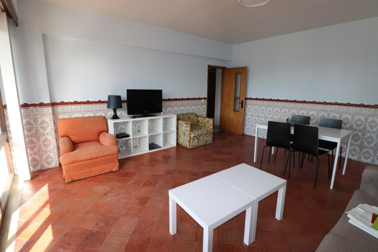 Others 4, Casa na Praia, Sesimbra