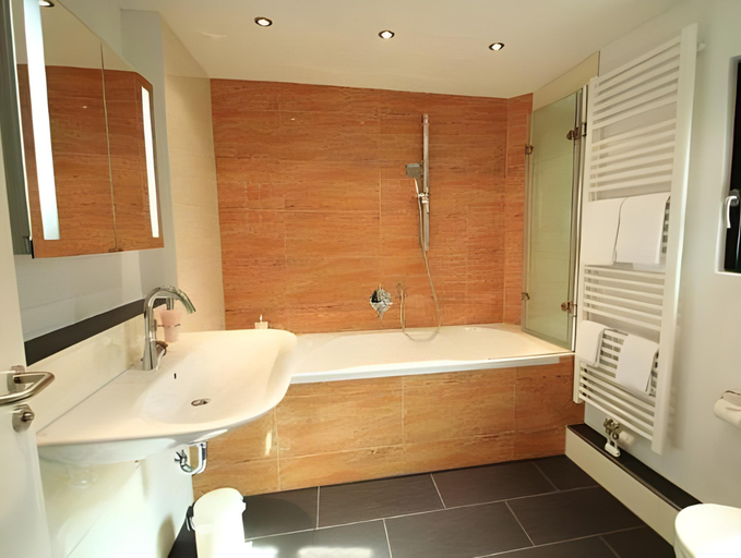 Bathroom 5, Hotel Zum Goldenen Anker, Bamberg