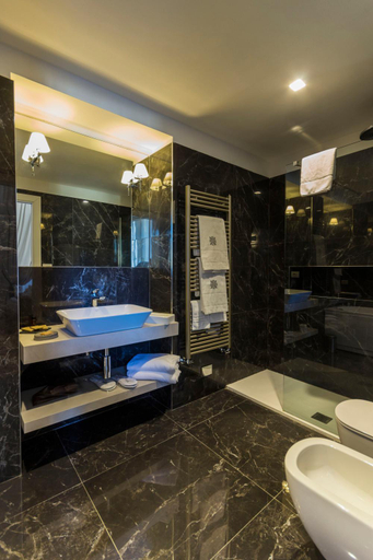 Bathroom 6