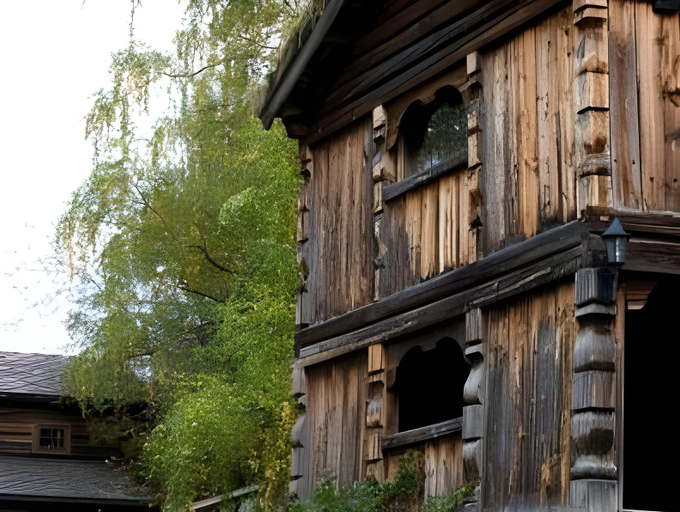 Exterior & Views