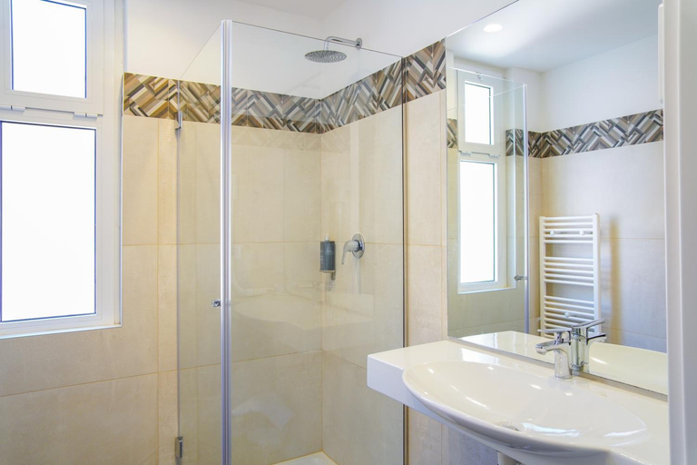 Bathroom 1, Hotel Mon Pays, Rimini