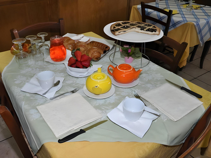 Food & Drinks 3, Gil's Hotel, Olbia-Tempio