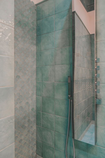 Bathroom 2, Villa Nettuno, Salerno