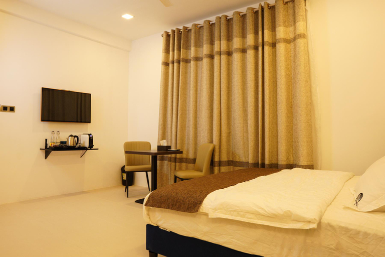 Bedroom 3, Moonshell Residence, Baa Atoll
