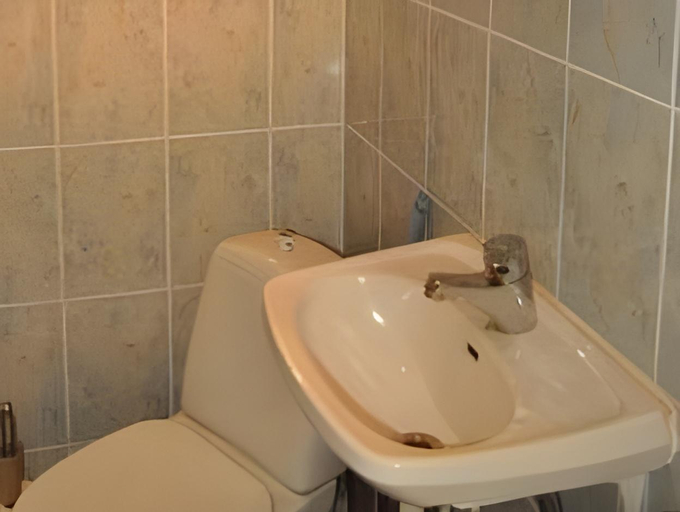 Bathroom 3, Apartment Hotel Kuukkarin Kortteeri, Satakunta