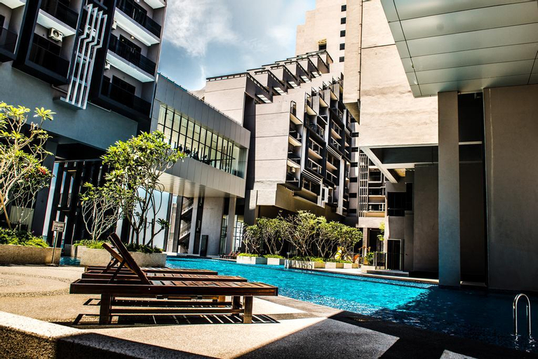 ATTIC✦Full Seaview Classic FamilySuite[NETFLIX]#45, Malacca City