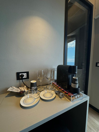 Food & Drinks, The Upper House, La Spezia