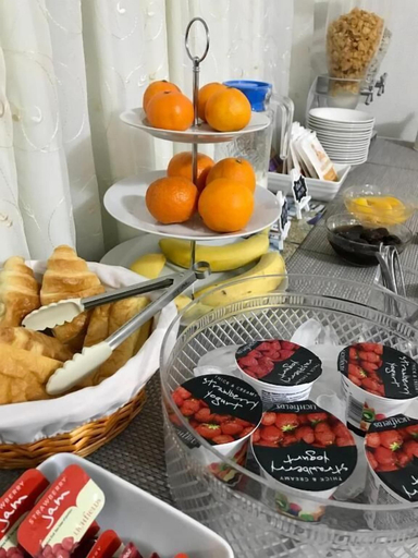 Food & Drinks 4, Helmsman Guesthouse, Ceredigion