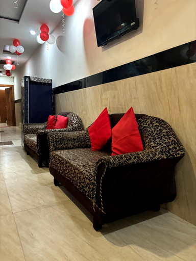 Public Area, Hotel Safari , Sahibzada Ajit Singh Nagar