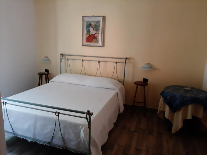 Others 3, Guesthouse da Caterina, Sassari