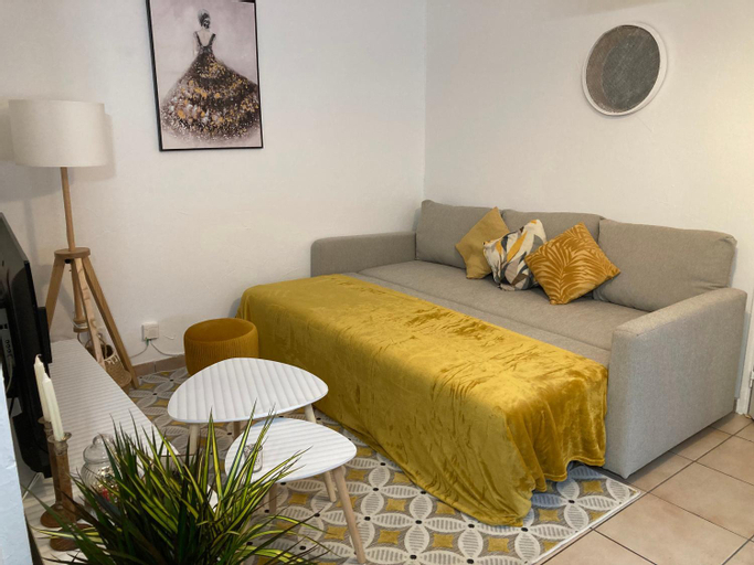Cozy atmosphere near Eurexpo and Groupama Stadium, studio 2Pers - T2 4Pers, Rhône