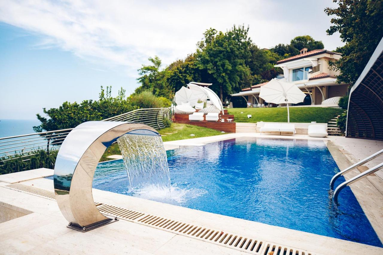 Others 4, Villa STAMIRA, Ancona