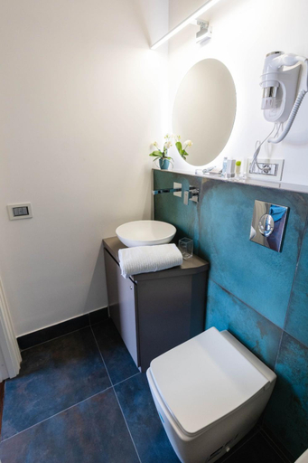 Bathroom 4, AD MAIORA Boutique Suite, Napoli