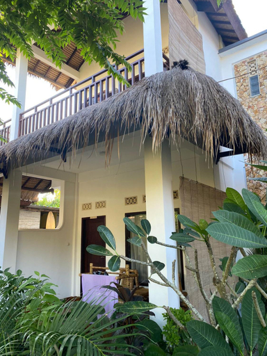 Exterior 1