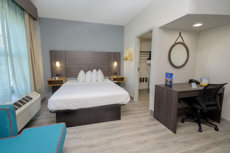 Bedroom 11