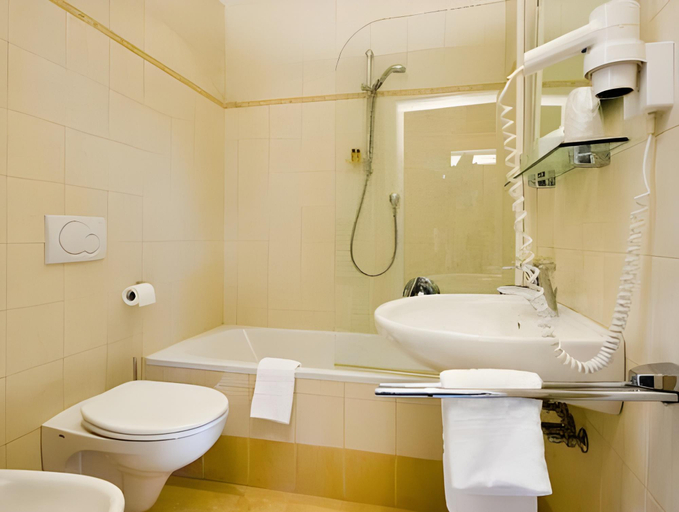 Bathroom 5, Hotel Ander, Bolzano