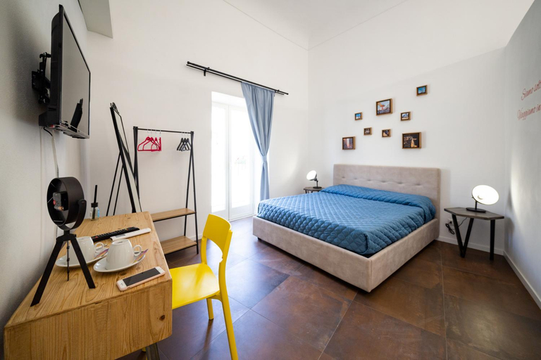 Others 5, A casa di Cassi, Ragusa