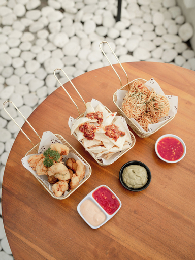 Food & Drinks 22