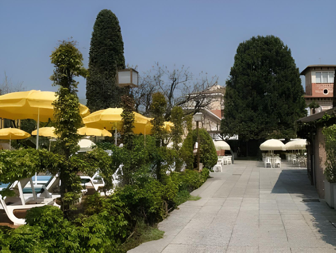 Others, Hotel Villa Mulino ***S, Verona