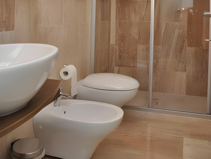 Bathroom 2, Gil's Hotel, Olbia-Tempio
