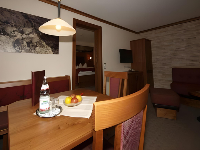 Others 5, Hotel Leitner, Bregenz
