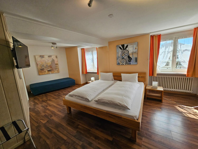 Bedroom 2, Hotel Taverne zur Linde, Bischofszell