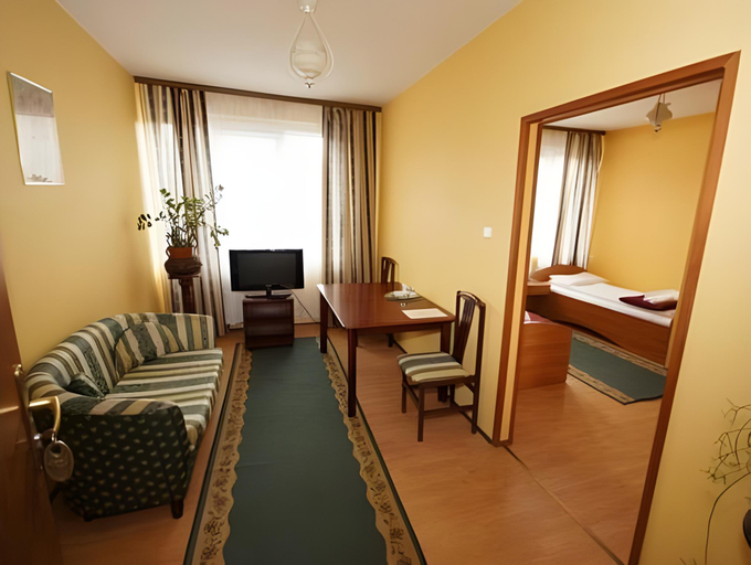 Others 5, Hotel Vega, Lębork