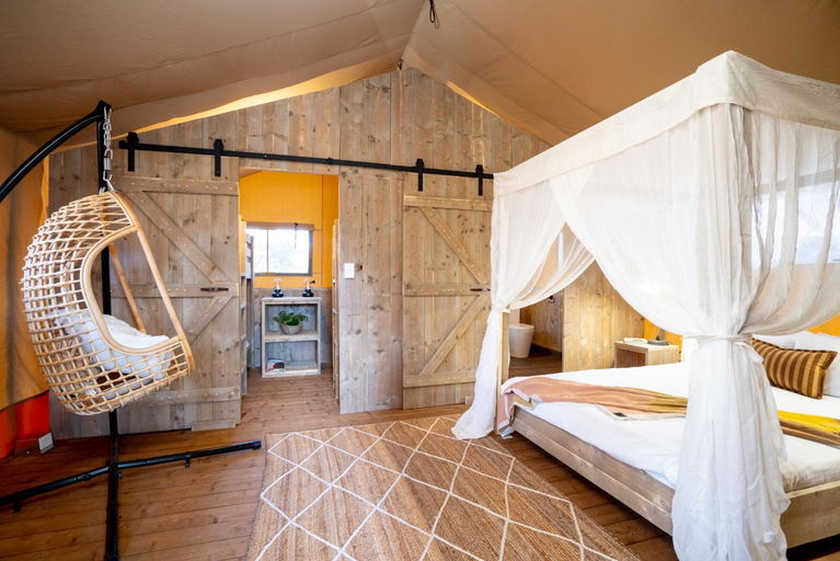 Bedroom 12