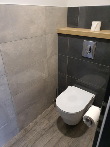 Bathroom 7