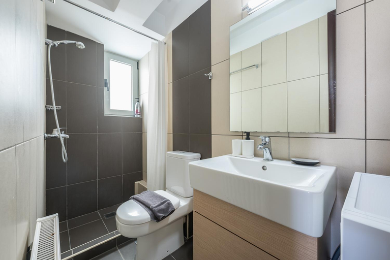 Bathroom 2, Artistic 2BR Maisonette: An Architectural Delight, Attica