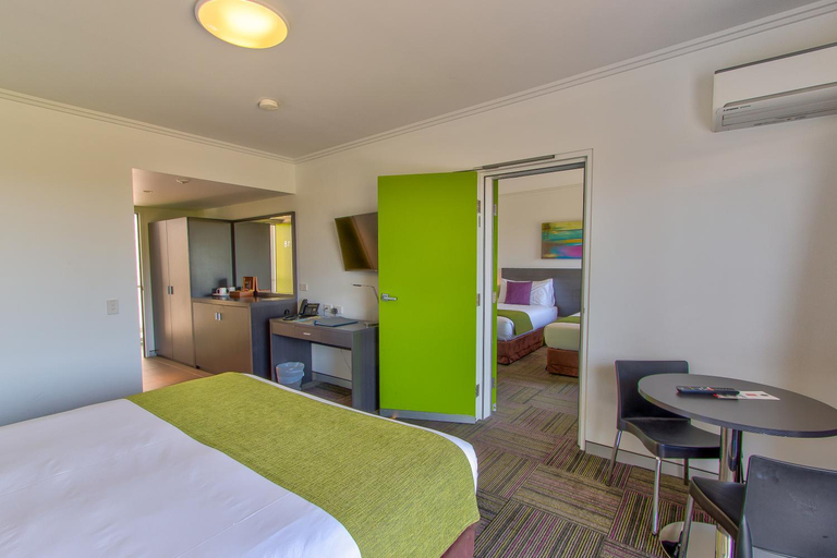 Bedroom 3, Mackay Oceanside Central Hotel, Mackay - Pt A