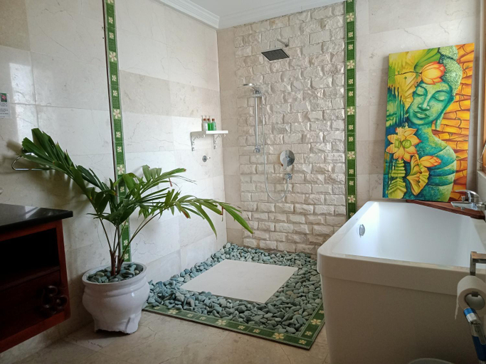 Bathroom 3, Villa Filo's Paradise Pool n Spa. Seminyak, Badung