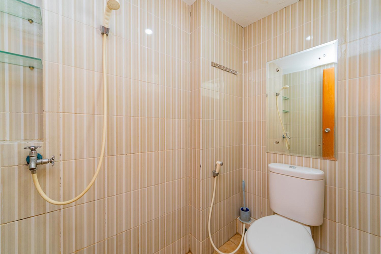 Bathroom 8