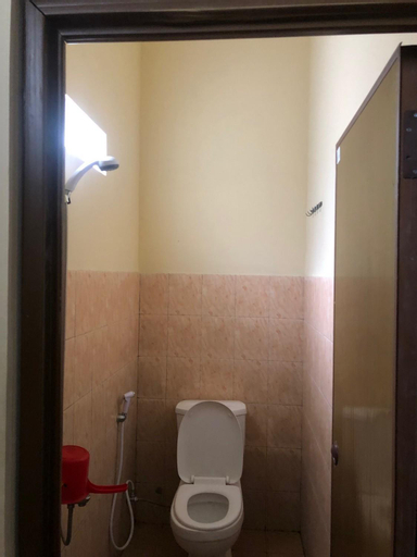 Bathroom 14