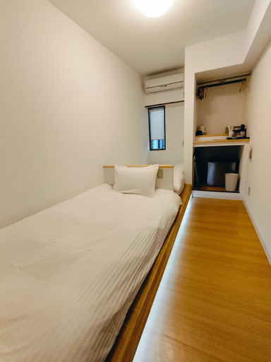 Bedroom 13