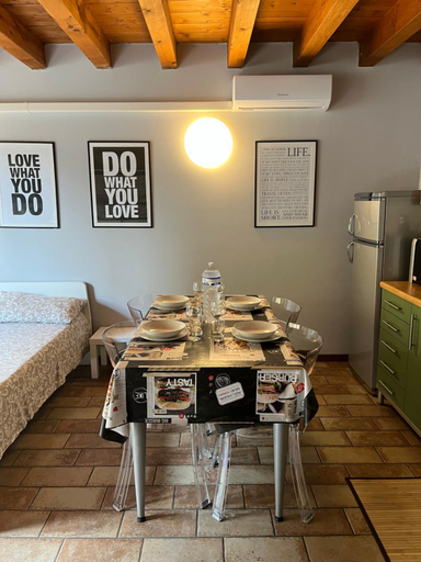 Dining Room 9
