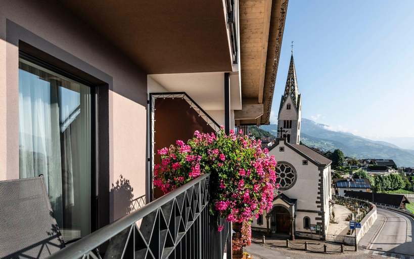 Others 5, Rosslwirt, Bolzano
