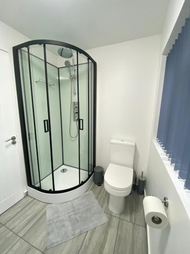 Others 5, Gatwick Deluxe En-suite Rooms, Surrey