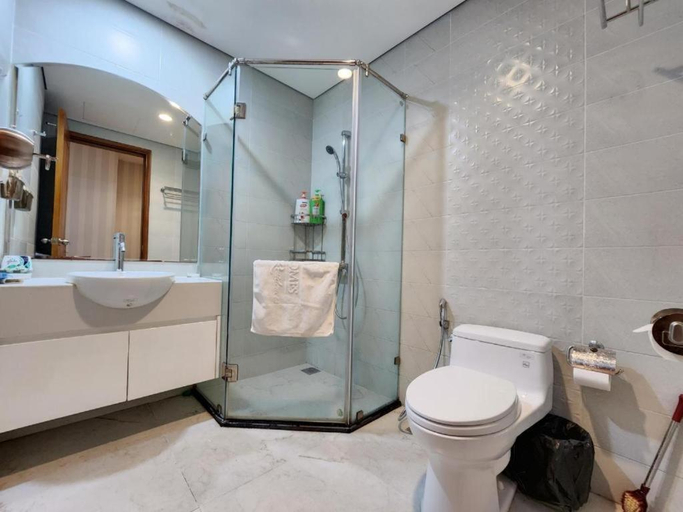 Shower, Vinhomes Royal City - by Bay Luxury, Thanh Xuân