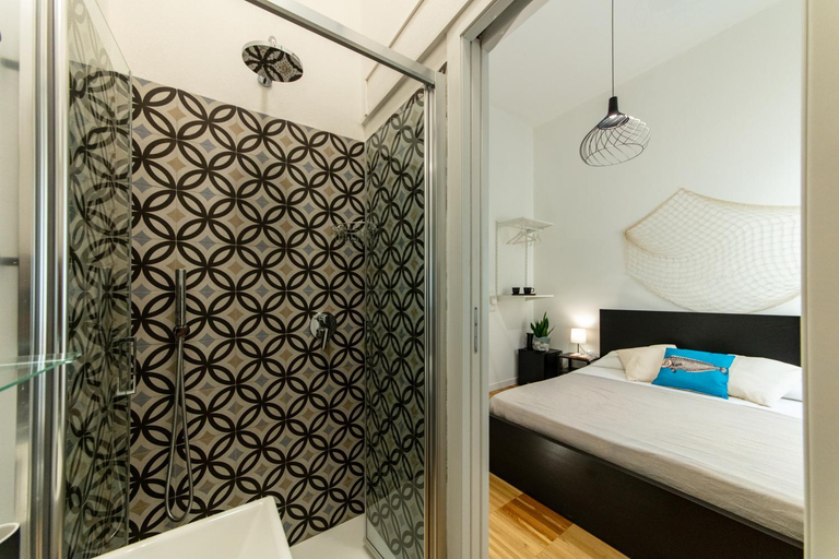 Others 5, Lele's Rooms, Cagliari